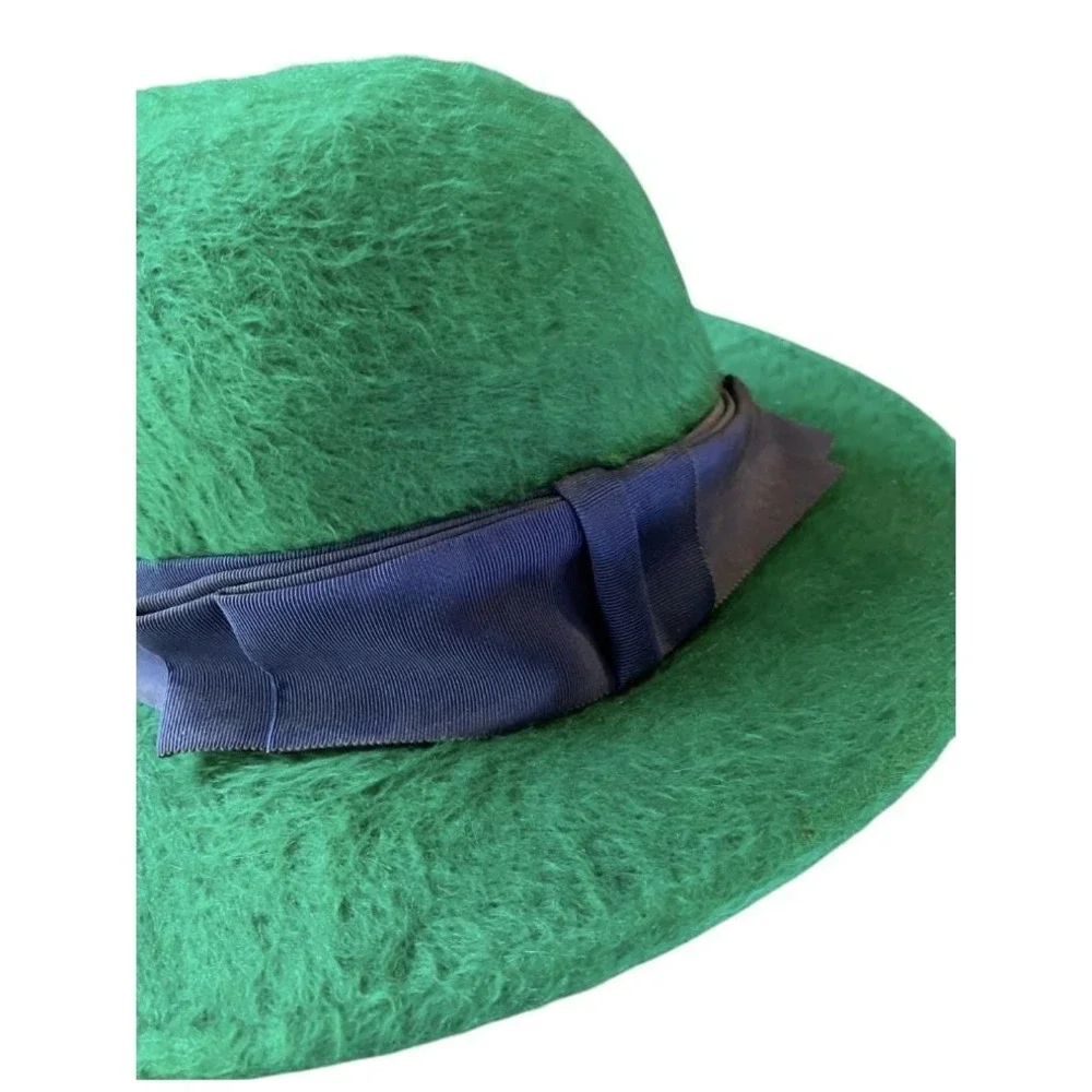 True Vintage MR. JOHN JR. Wide Brim Hat Green Faux Fur NAVY RIBBON BAND Cloche